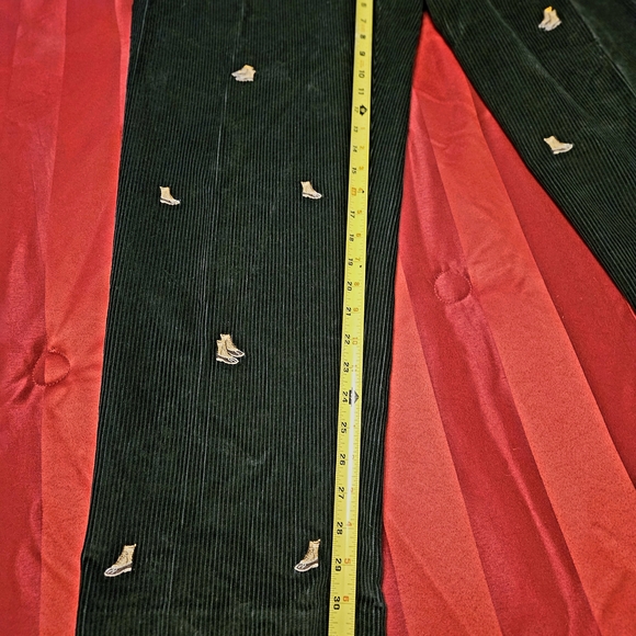 Embroidered Boots Patch on Striped Fabric - Picture 5 of 6